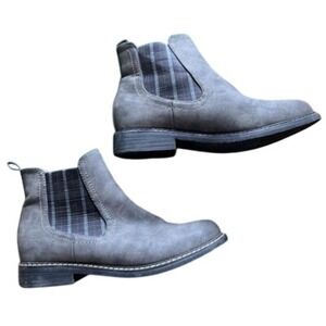 Boutique by Corkys Broom Grey Plaid Chelsea Ankle Boots Womens Size 8